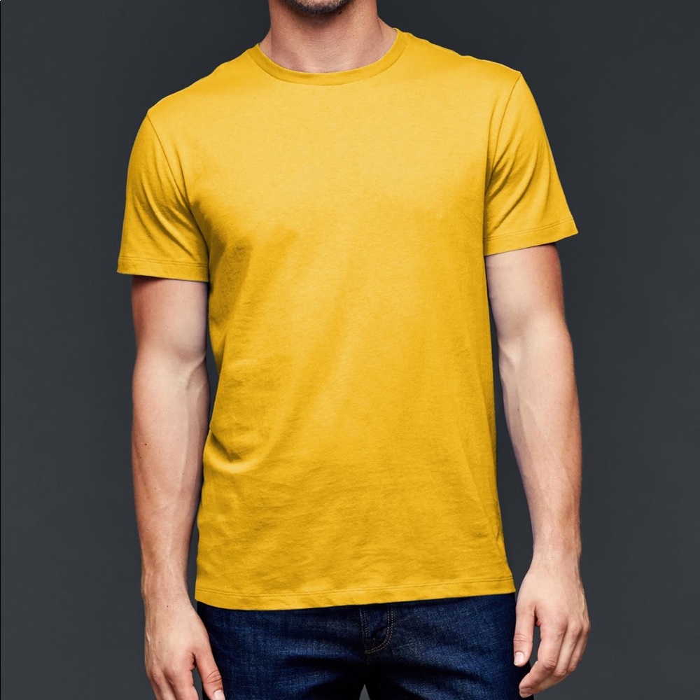 Yellow GAP mens small T-shirt
